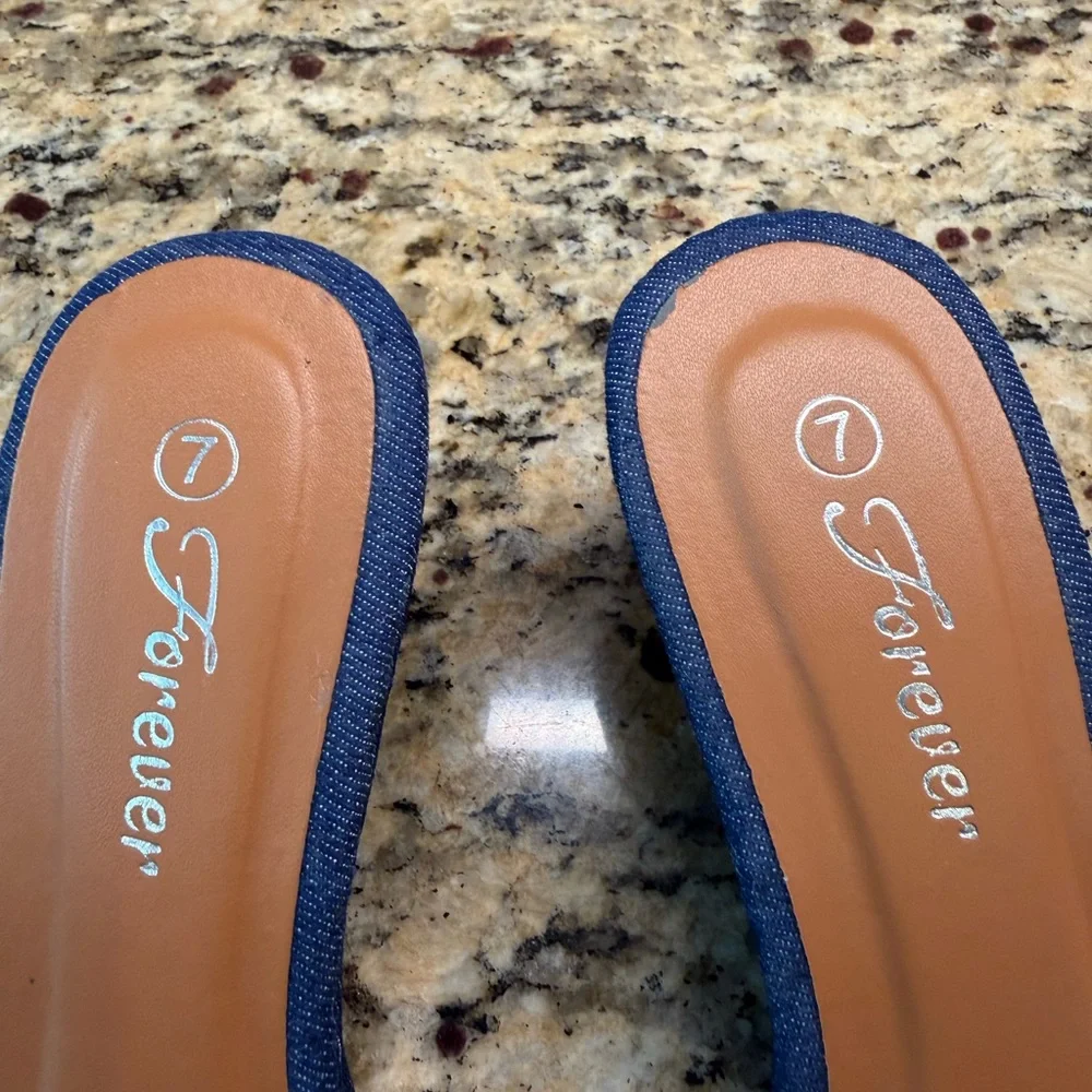 Size 7 Floral Embroidered Denim Wedges - Picture 5 of 6